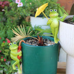 Set of 2 Funny Frog Statues Outdoor Flower Pot Hugger, Resin Hanging Frog Figurines Cute Climbing Animals Sculpture Plant Pot Decorations for Home Garden Patio Lawn Yard Ornaments (Holding Umbrella)
