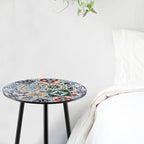 1 Pack Metal Outdoor Side Table Small Outside Round End Table for Patio Modern Accent Garden Corner Table for Small Spaces, Balcony, Porch, Weather-Resistant, Plant Stand Indoor, Mixed Mosaic