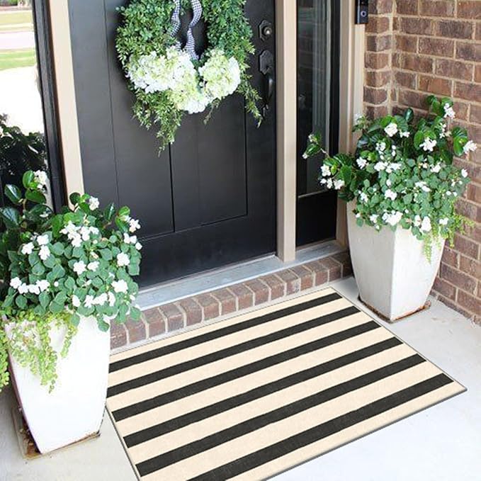 Outdoor Rug in Black and White Stripes, 2 x 3 ft Polyester