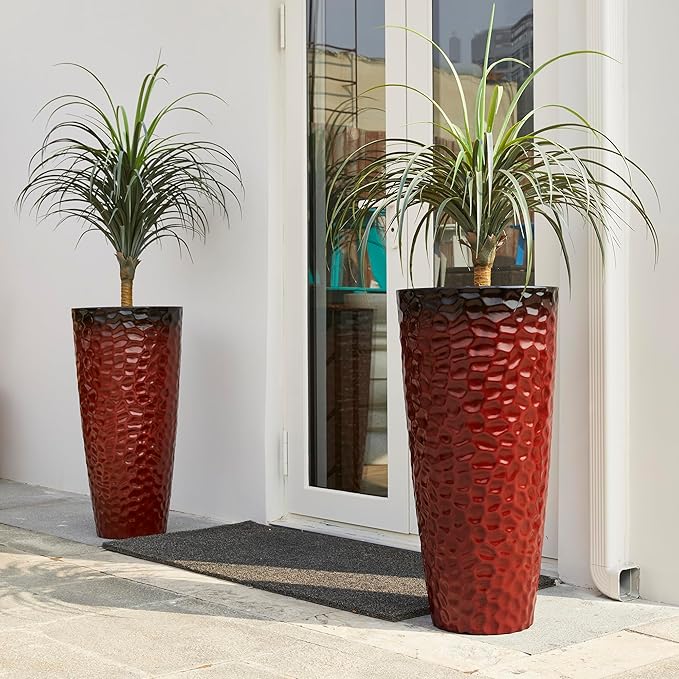 Glitzhome 31" H Large Plastic Tall Planters,Set of 2 Honeycomb Textured Gradient Red Tall Plant Pots with Drainage Holes,Oversized Planters Flower Pots for Indoor Outdoor Front Porch Patio
